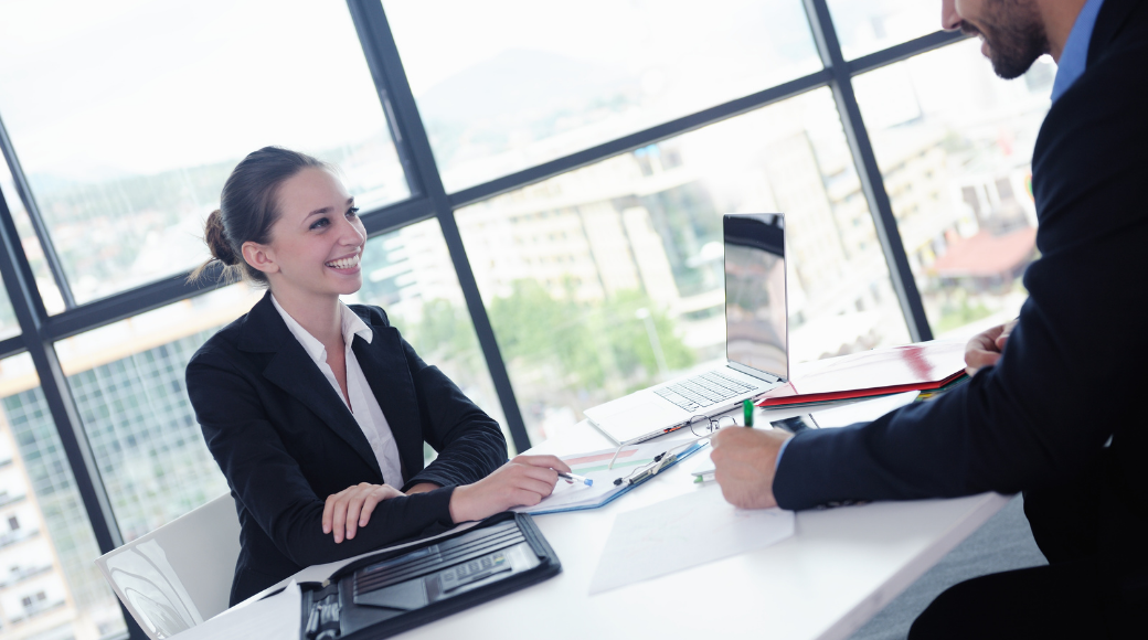 Ügyfélszolgálati munkatárs